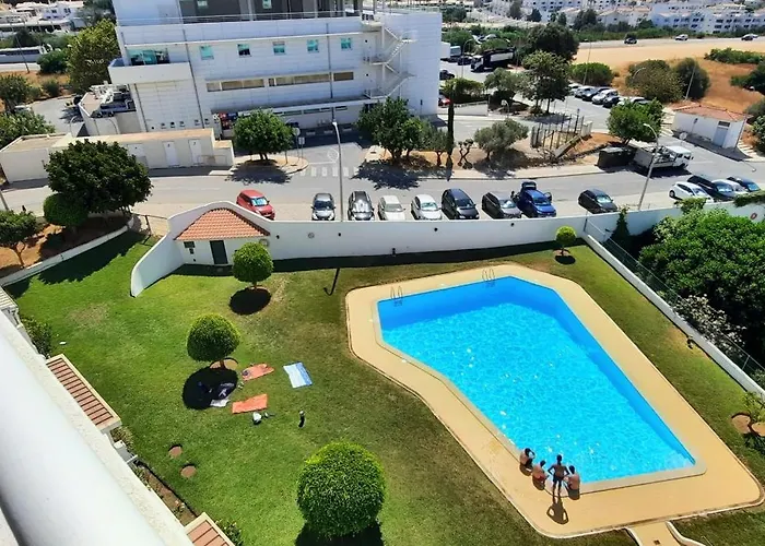 C/piscina-albufeira * Albufeira